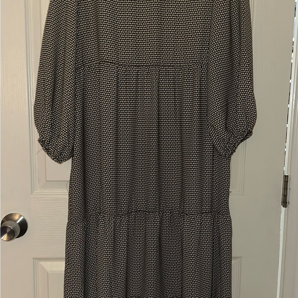 Max Studio Monochrome Long Sleeve Dress - Picture 5 of 6